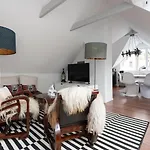 Aurora Puchberg *